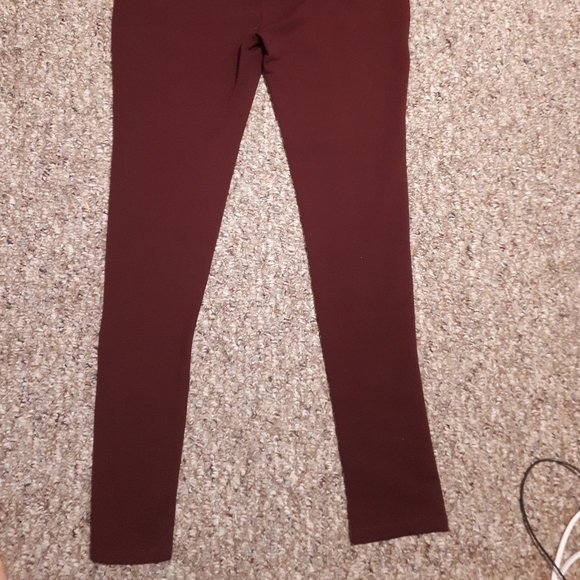 Red leggings - Picture 4 of 7